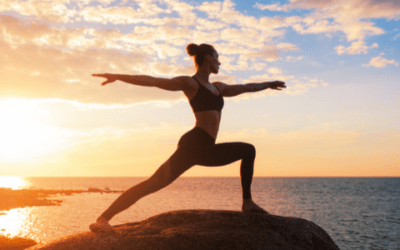 Kalmeer een overprikkeld lichaam met yoga